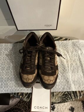 Coach unisex Brown & Tan Signature Lace-Up Speakers